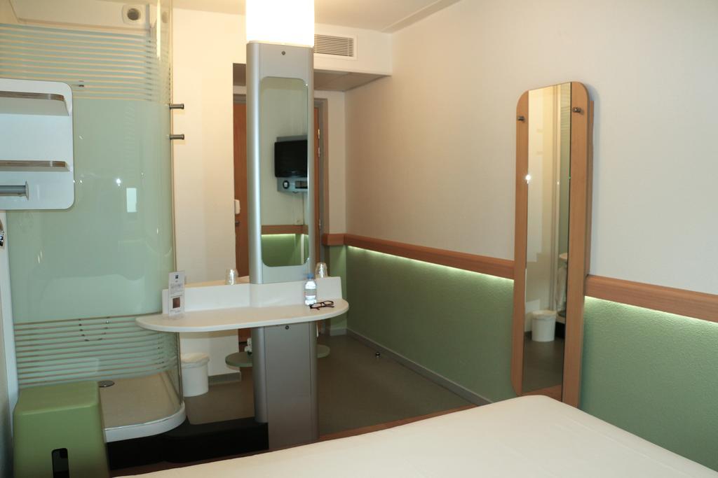 Ibis Budget Castelnaudary - A61 Rum bild