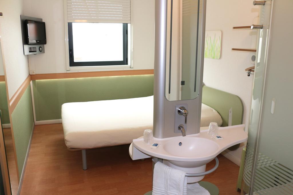 Ibis Budget Castelnaudary - A61 Rum bild