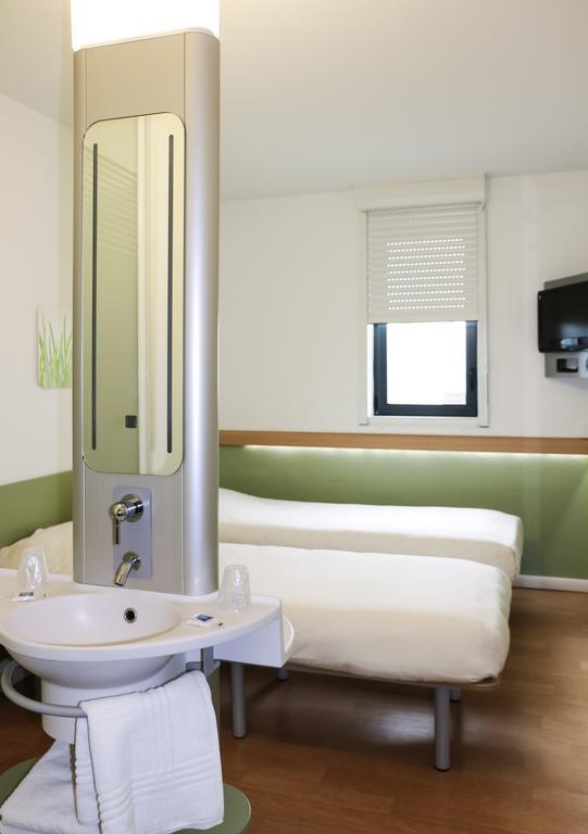 Ibis Budget Castelnaudary - A61 Rum bild