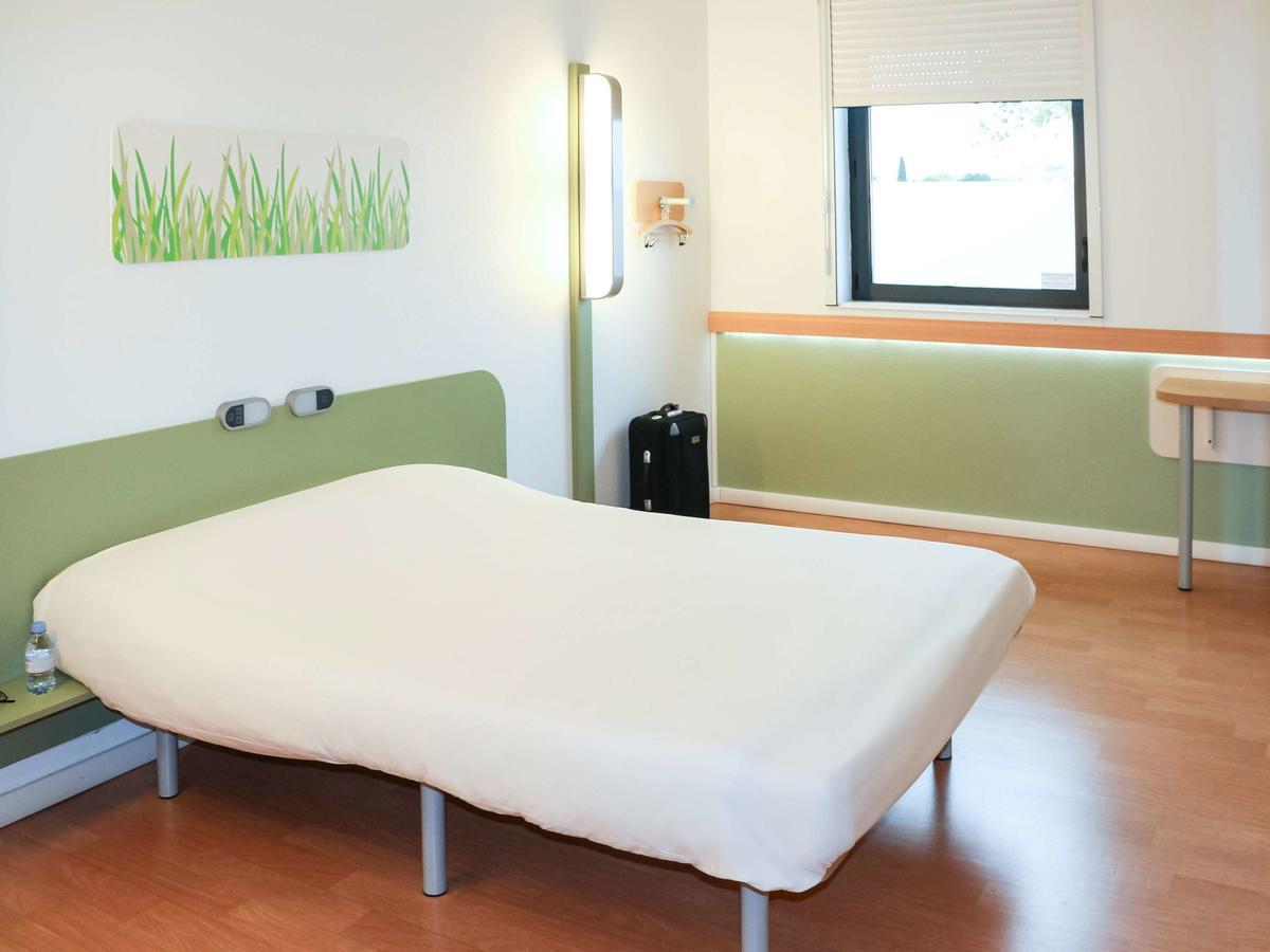 Ibis Budget Castelnaudary - A61 Exteriör bild